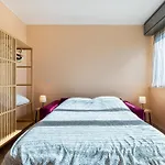 Self Checkin, Free Parking 15 Min From City Center